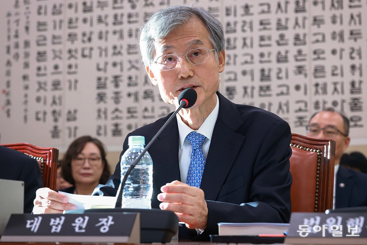 물러서지 않는 靑-曺, 대법관 공백 길어질듯
