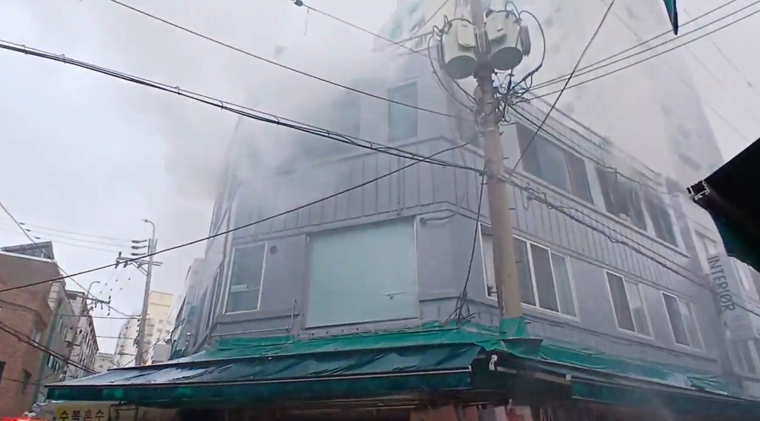 인천 부평 옷보관창고 화재 38분만에 완진…인명피해 없어