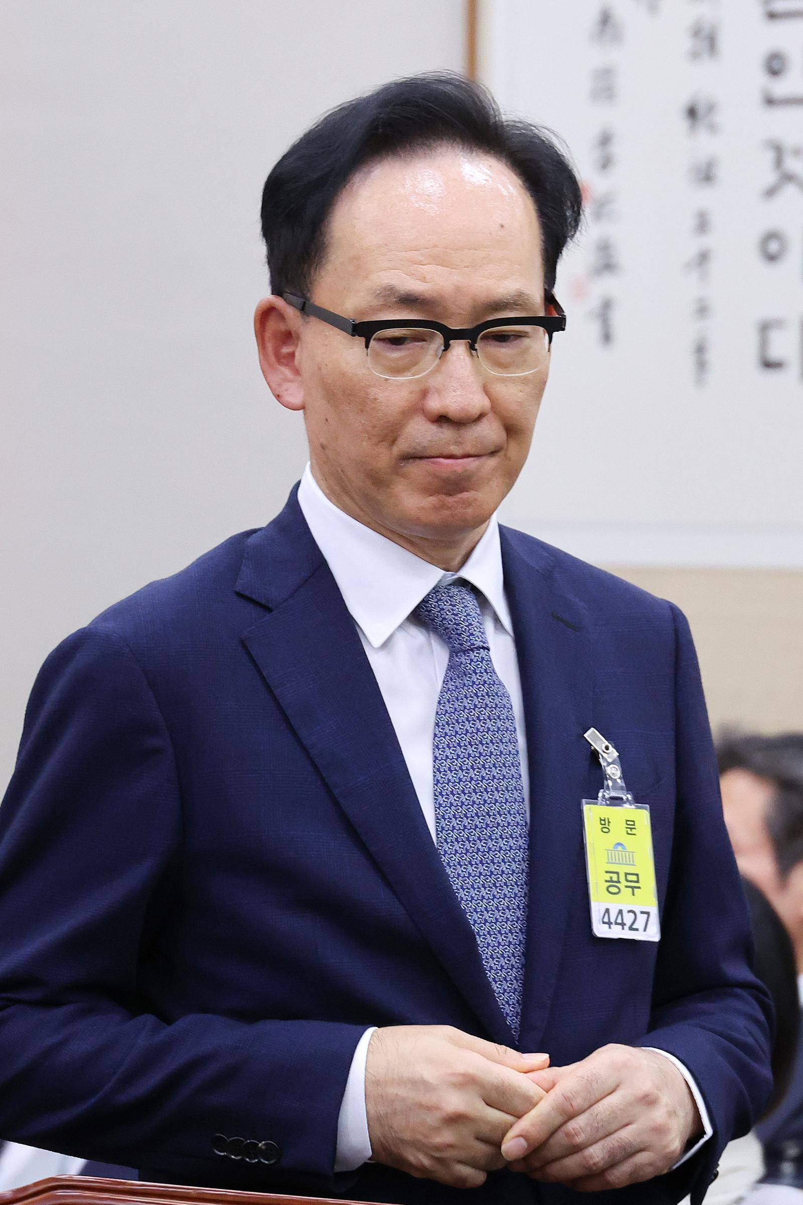 尹·오세훈 같은 재판부 논란에…서울고법원장 “무작위 배당”