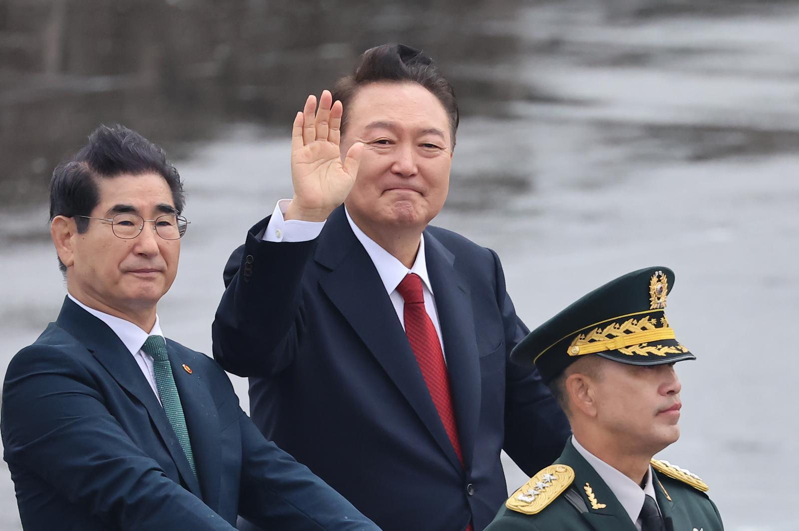 尹 “재판 빙자한 사법테러”…평양 무인기 최후진술서 목청