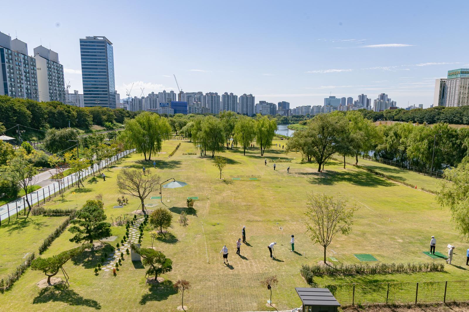 [영등포구]축구장 5개 크기… 영등포에 서울 최대 파크골프장