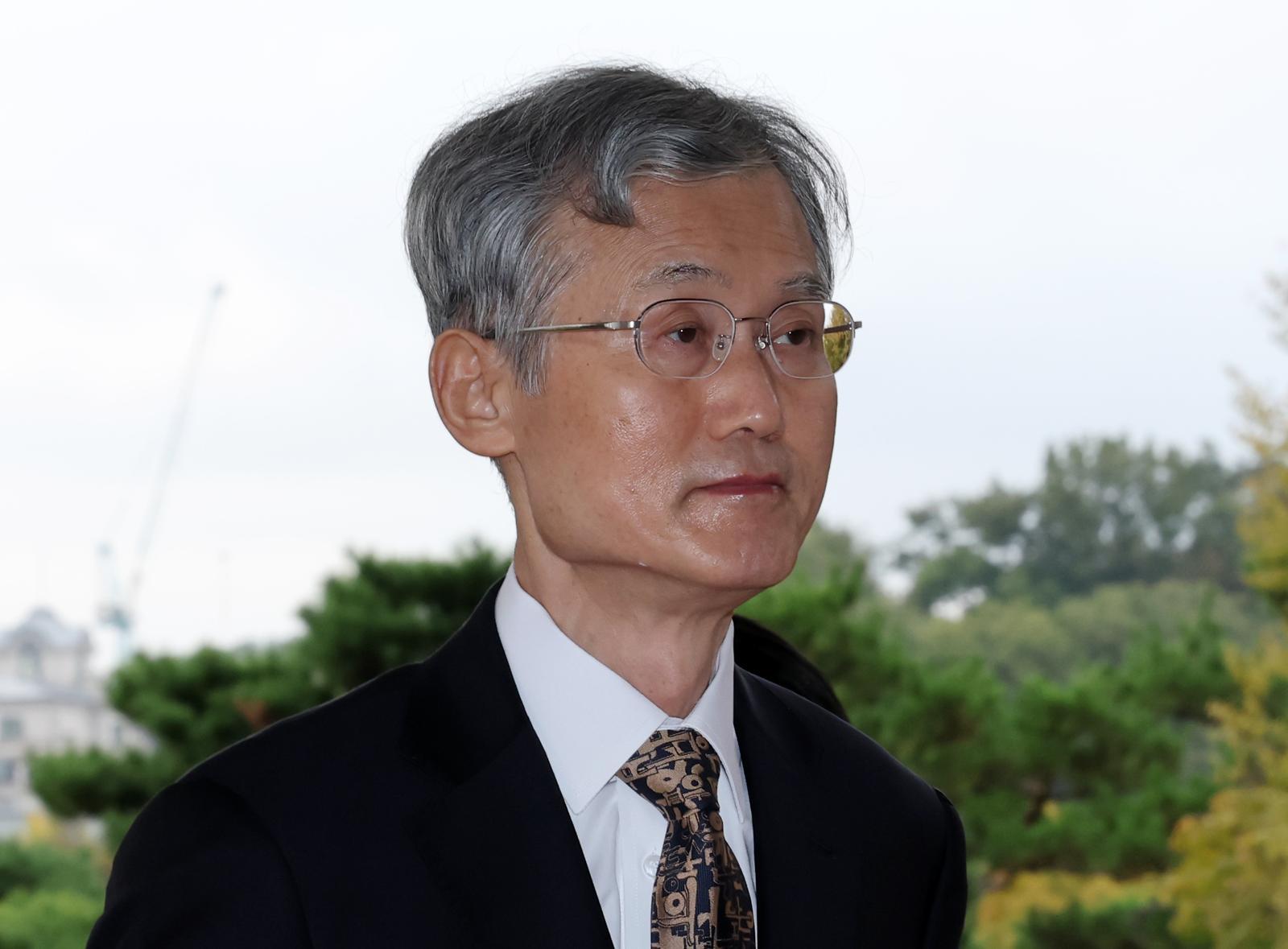 與, ‘조희대 탄핵’ 거론 이틀만에 “국감이후 추가 논의” 신중론