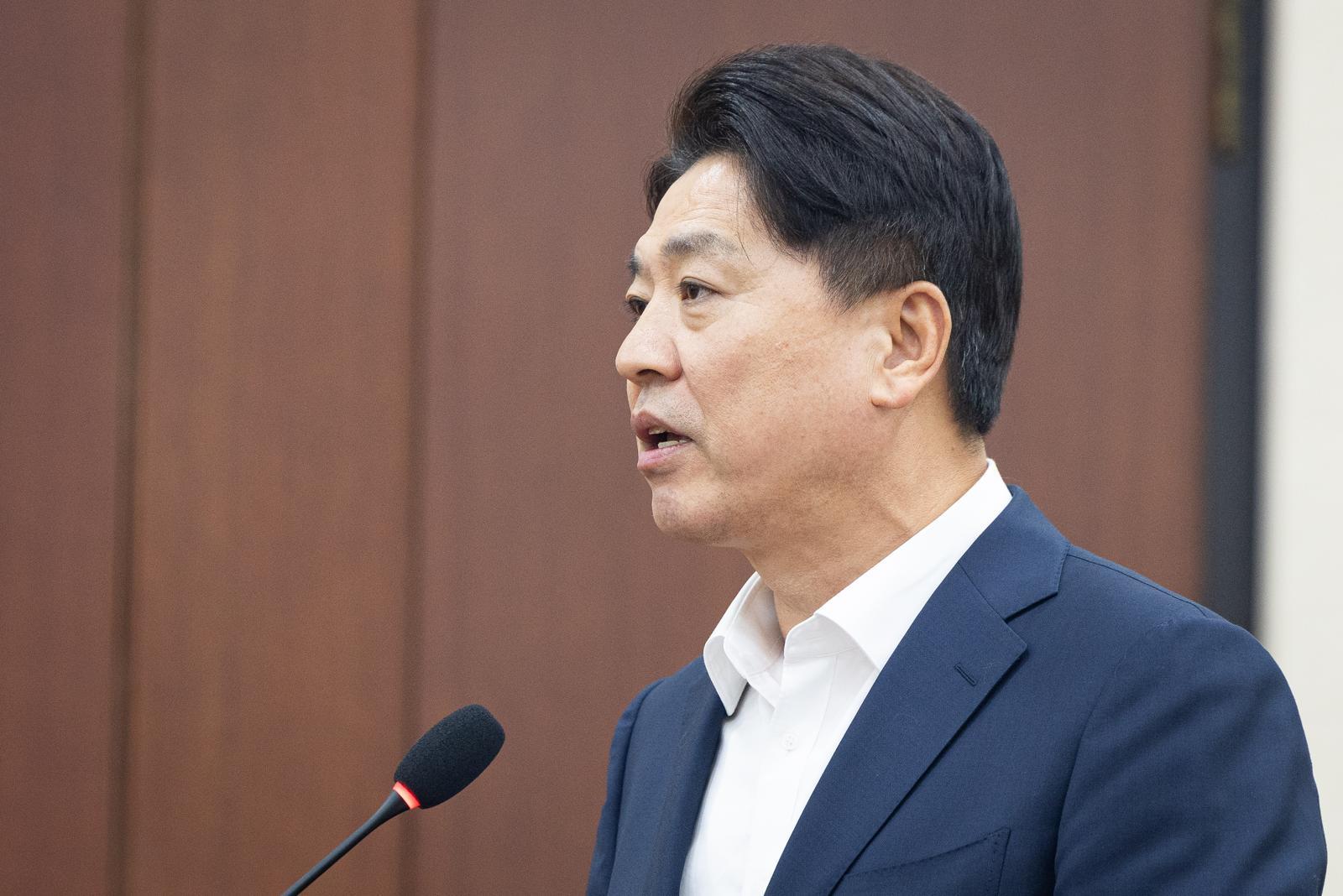 부승찬 “소방 재정 진짜 쭉쭉 빨아먹는 것 아닌가”…여야 고성 끝 감사 중단