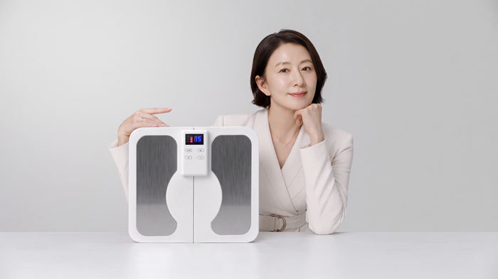 Kim Hee-ae becomes exclusive model for home beauty brand Ricalzi Medi