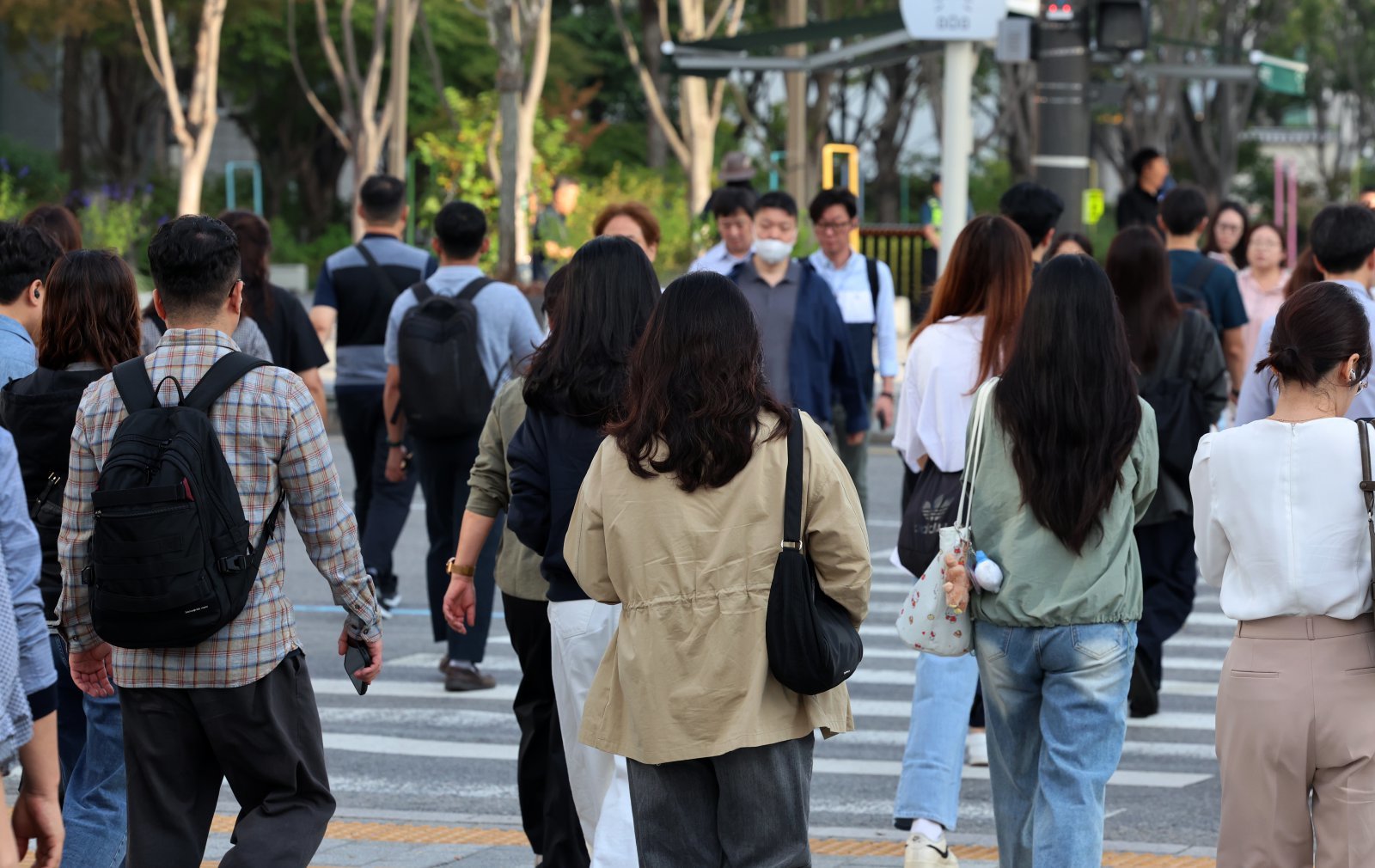 낮부터 기온 ‘뚝’…찬바람에 체감기온 ‘쌀쌀’