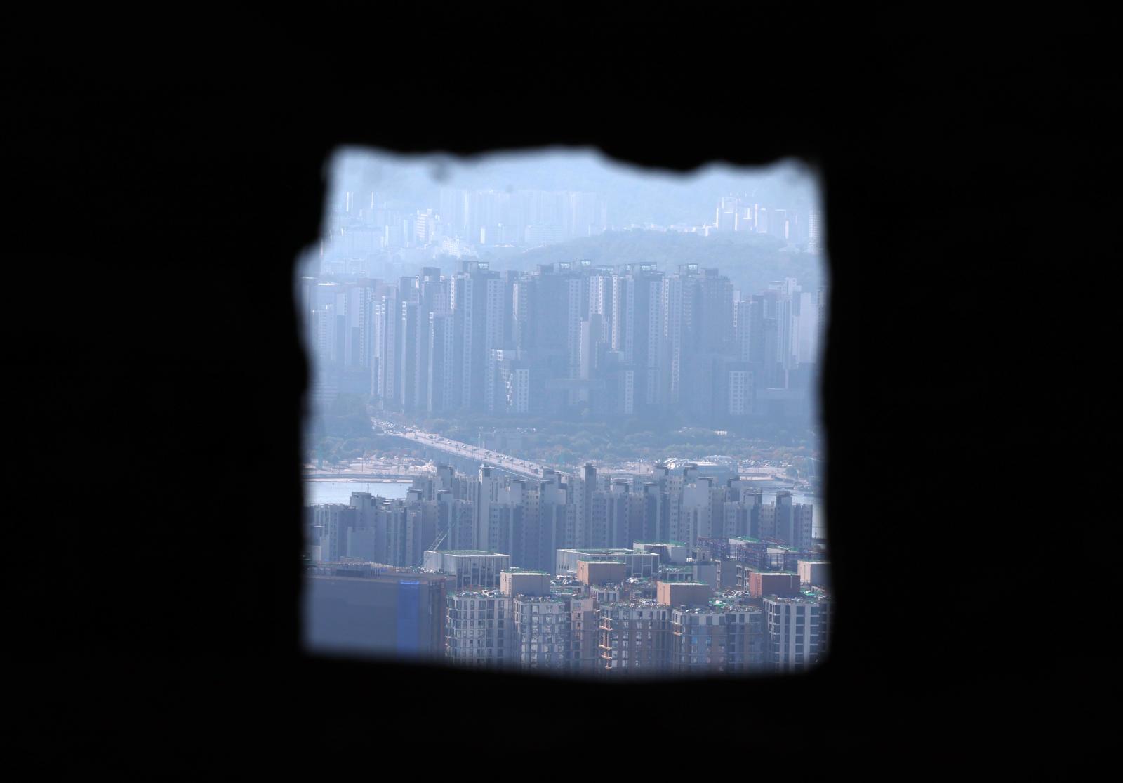 More than half of Seoul apartment leases were renewals in the second half of 2026
