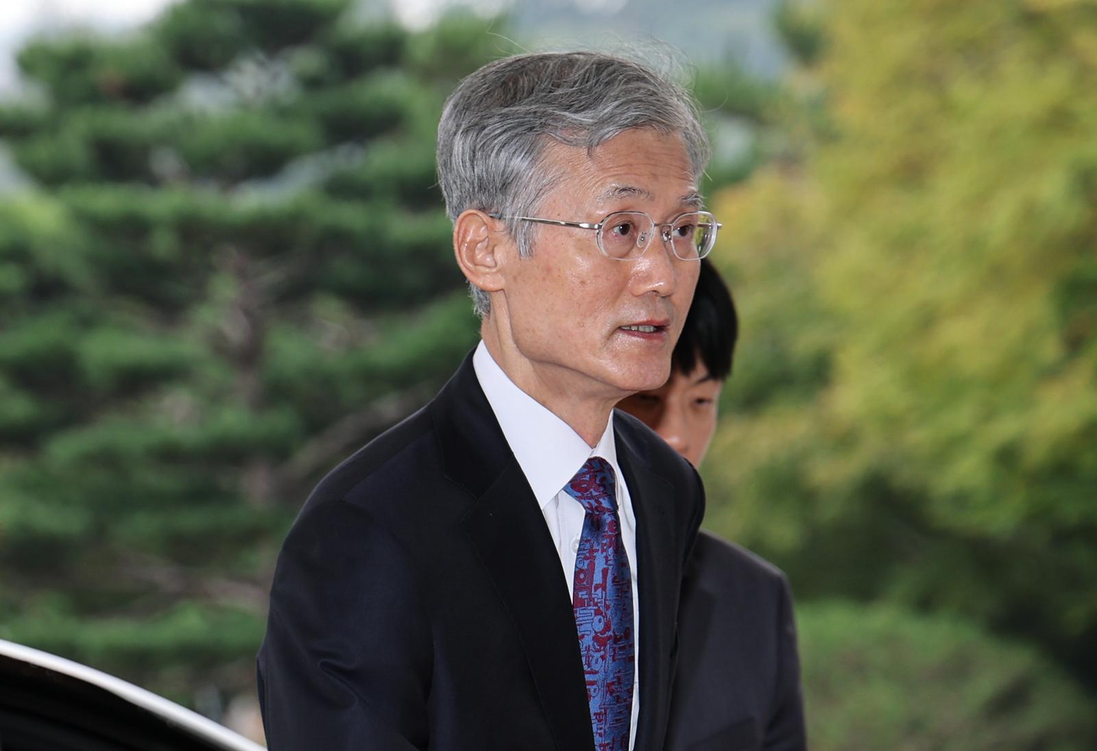 ‘조희대 탄핵’ 한발 빼는 與지도부…강경파 압박에도 “국정조사 먼저”