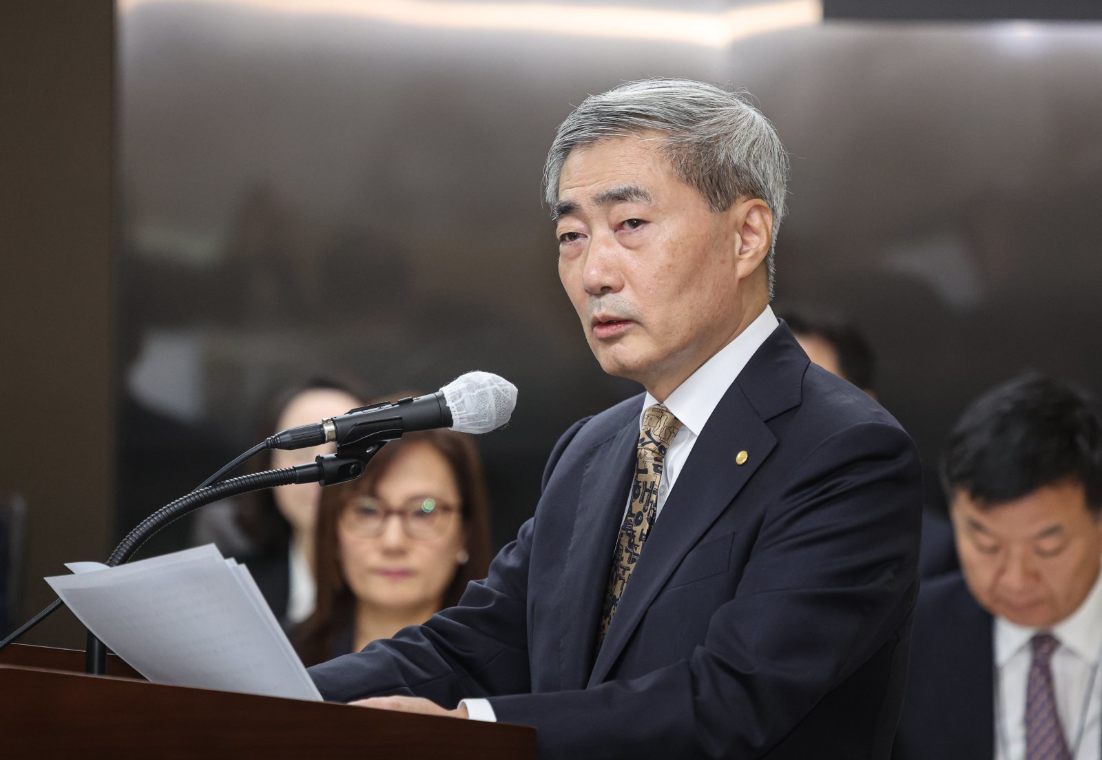 성장-환율보다 물가… 취임 6개월 한은 신현송의 무게 추