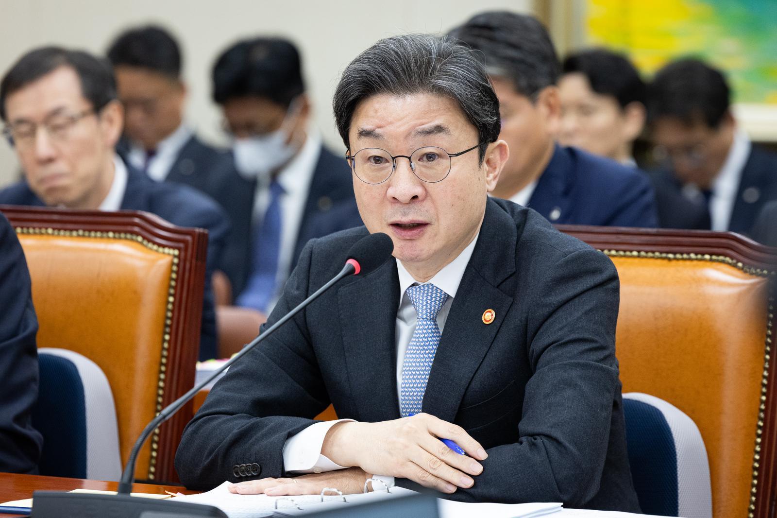이억원·이찬진, 단일 레버리지 출시 사과…“여러 결과 초래해 무거운 마음”