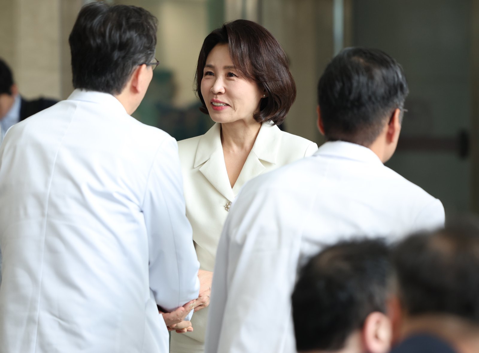 김혜경 여사, 대통령 동행 밖 공개활동 확대…복지 현장 힘 싣는다