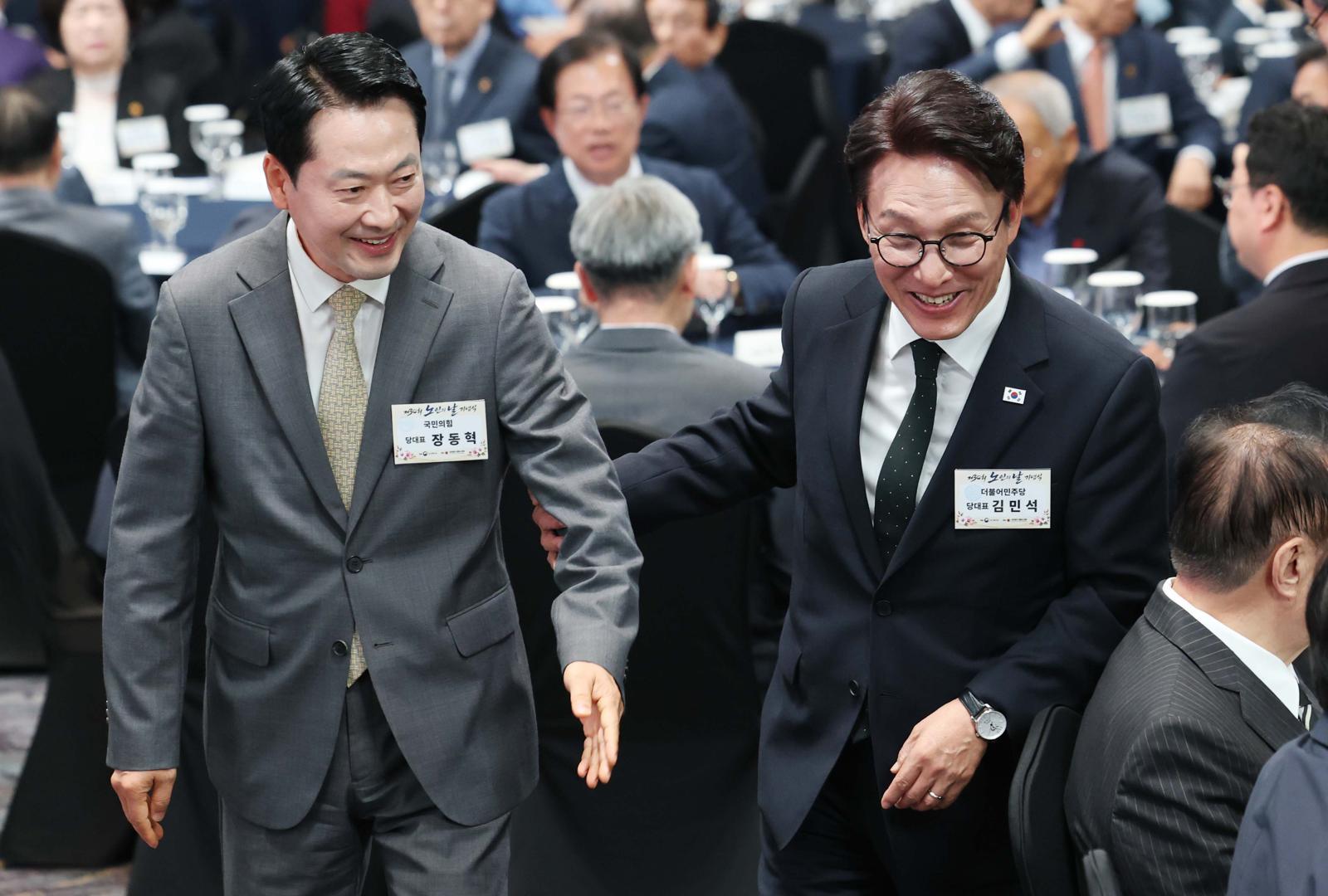 김민석·장동혁, 사진기자 행사서 재치있는 인사말 ‘눈길’