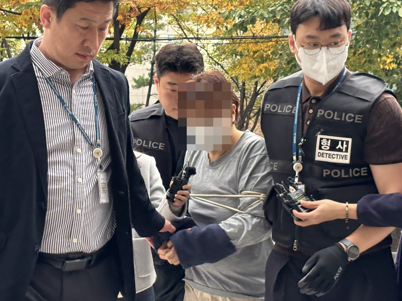 강서구 ‘친모 살해’ 40대 딸, 구속심사 출석…‘묵묵부답’