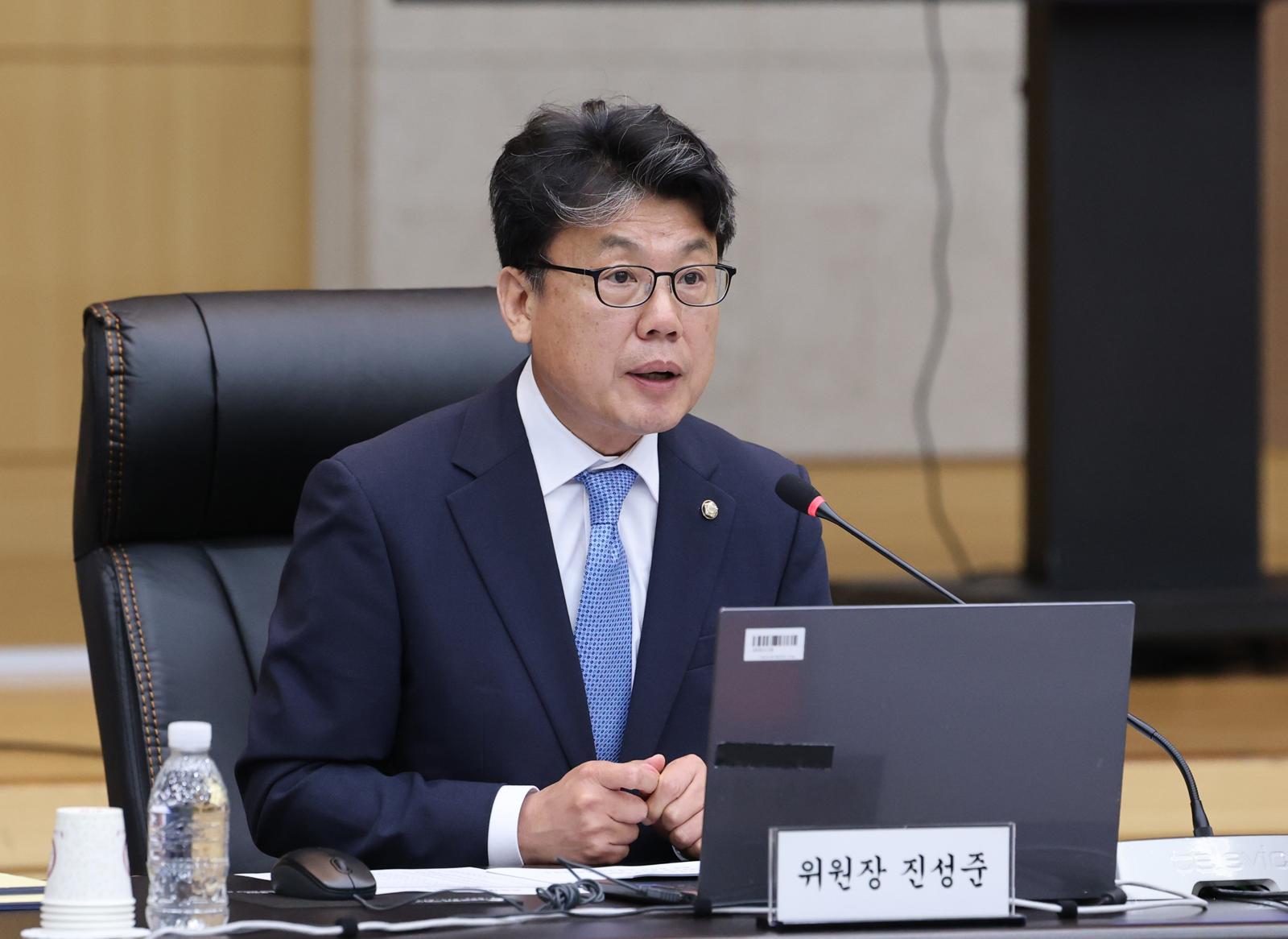 [속보]진성준 “美, 태평양사령부 방문 위한 비자발급 거부…강력 유감”