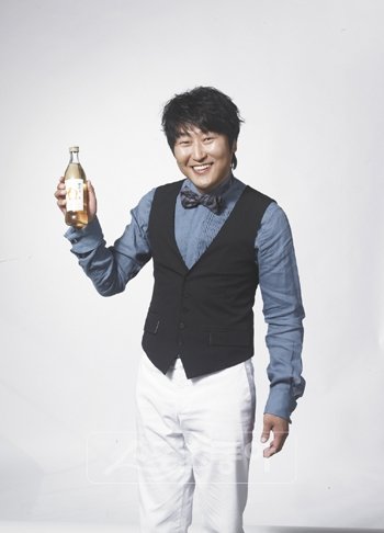 송강호국순당 전속 모델 송강호.