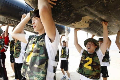 키작아 미안…니들이 고생이 많다