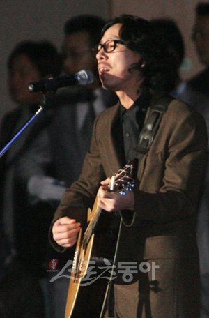 김C. 스포츠동아 DB