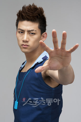 최근 2PM 팬미팅 현장에서 백지영과 섹시한 춤을 선보인 ‘짐승돌’ 택연.스포츠동아DB