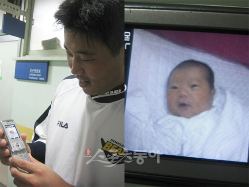 두산 포수 최승환의 아들 자랑. [스포츠동아 DB]