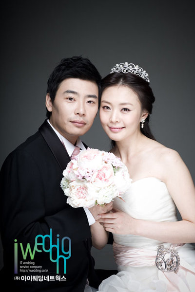 구태훈-김영애 웨딩사진. [사진제공=아이웨딩]