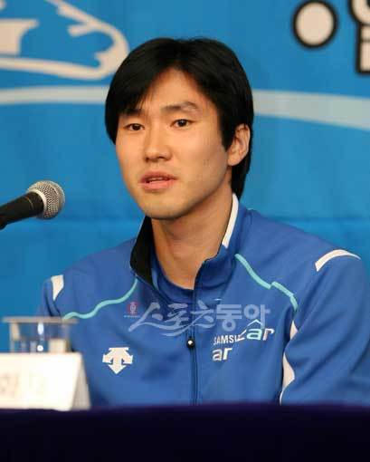 올 시즌 다시 주장을 맡게 된 삼성화재 석진욱이 시즌을 앞둔 각오를 밝히고 있다. 김종원 기자 won@donga.com