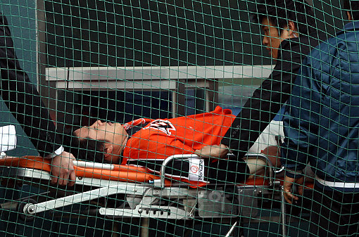 스타 선수들이 줄부상을 당해 팬들을 안타깝게 만든 한 해였다. 일본프로야구 진출에 성공한 김태균은 4월 26일 잠실 두산전에서 뇌진탕을 당해 들것에 실려 나갔다. 지금 생각해도 아찔한 순간이다. 스포츠동아DB