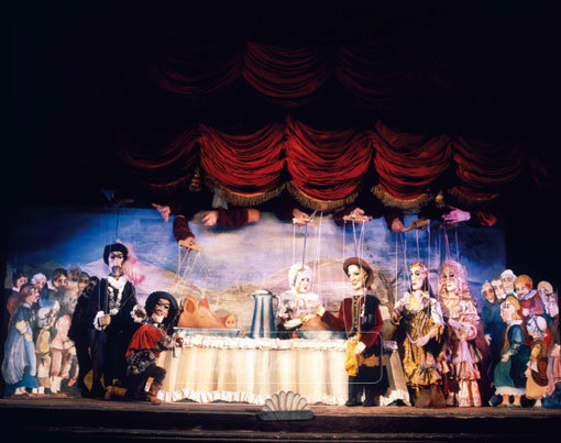 체코인형극 ‘돈지오바니’.