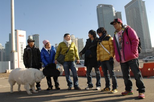 2년간 전체 시청률 상위권을 차지해온 KBS \'1박2일\'. 그러나 이제 그 뻔한 공식이 시청자들에게 피로감을 주기 시작했다(사진=KBS)