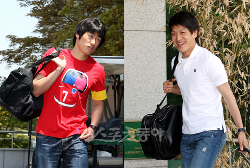 12일 소집된 박지성(왼쪽)과 이청용은 점심 식사 후 휴가를 받고 집으로 돌아갔다. 파주 | 박화용 기자 inphoto@donga.com