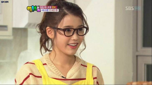 데뷔초기 아이유는 각종 버라이어티를 통해 자신의 매력을 뽐내야 했지만 이제는 이미지 메이킹에서 부터 조금은 초연해 질 필요가 있다. 사진제공=SBS 영웅호걸