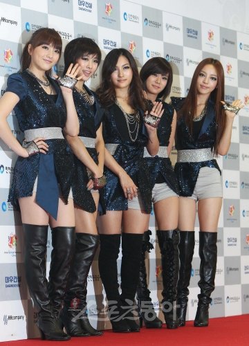 전격합의냐 해체냐?소속사와의 갈등으로 연예계의 비상한 관심을 받고 있는 인기 걸그룹 카라. 스포츠동아DB