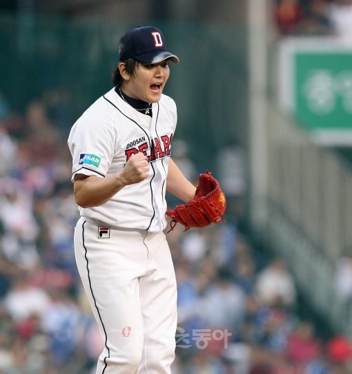 스포츠동아 ‘트위터 인터뷰’의 6번째 주인공은 두산 임태훈이다. 올해 팀의 마무리투수로서 뒷문을 든든히 지키고 있는 그는 팬들의 질문에 성심성의껏 답했다. 스포츠동아DB