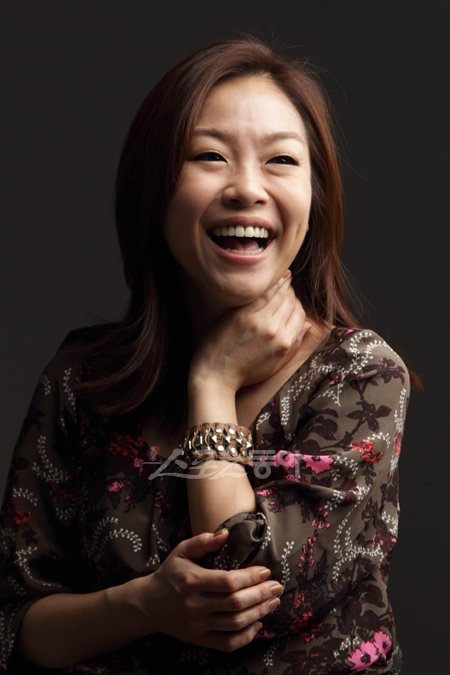 ‘요즘 대세’ ‘요정’이라는 애칭으로 팬들의 폭발적인 사랑을 받고 있는 가수 박정현. 임진환 기자 (트위터 @binyfafa) photolim@donga.com