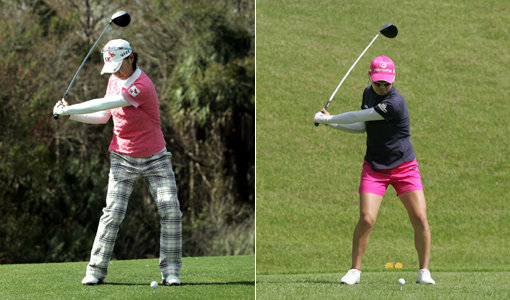 ▲ 다운스윙다운스윙에서 둘 다 완벽한 하체 리드의 스윙이 돋보인다. 오른발 쪽에 있는 무게중심을 왼쪽으로 신속하게 이동하면서 강력한 스피드와 파워를 만들어 낸다.