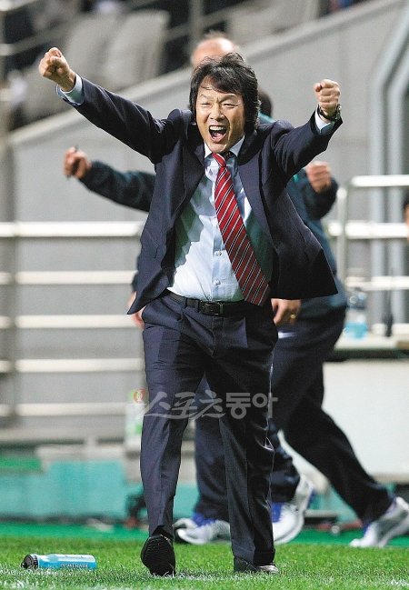 조광래 감독. 상암|임진환 기자 photolim@donga.com 트위터@binyfafa