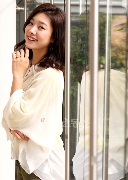 ‘공주의 남자’로 주목받은 민지는 하지원을 잇는 여전사 연기자가 되고 싶다고 했다. 국경원 기자 onecut@donga.com 트위터@k1isonecut