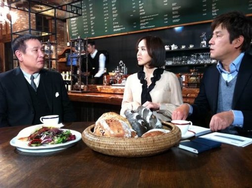 JTBC의 아침방송 ‘변우민·박지윤의 행복카페’에 게스트로 초대된 이대근. 사진제공 ｜ JTBC