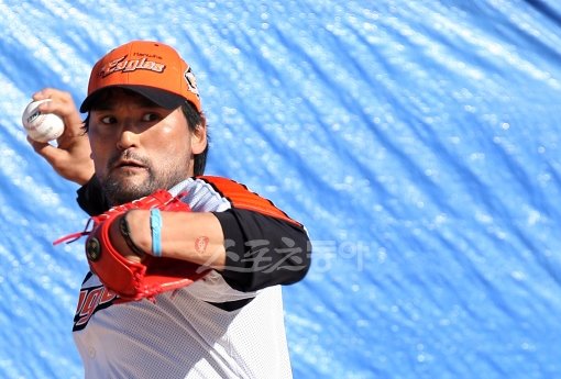 첫 등판에 이어 7일 두 번째 연습경기 등판에서도 박찬호가 쾌조의 컨디션을 보여줬다. 메이저리그 동양인 최다승 투수의 관록은 역시 거저 얻어진 게 아니다. 스포츠동아DB