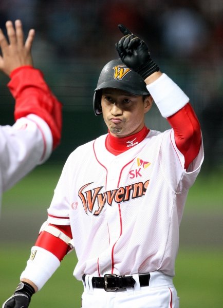 ‘캐넌 히터’ 김재현의 SK 와이번스 시절 모습. 스포츠동아DB