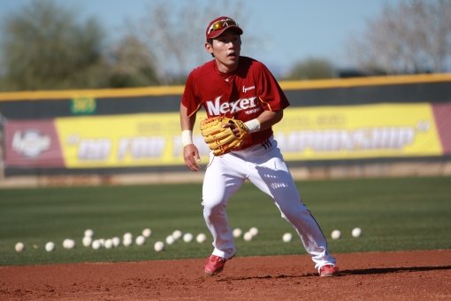 신고선수로 시작해 방출 설움을 딛고 2012년 꿈에 그리던 1군 무대를 다시 밟은 넥센 서건창. 그에게 야구는 하늘에 계신 아버지와 아들 뒷바라지에 여념 없었던 어머니를 향한 사랑이다. 사진제공|넥센히어로즈