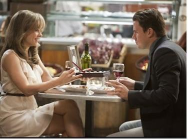 애인 질투 유발 1위는 옛 애인과 저녁식사를 함께 할 때로 나타났다. 사진=영화 ‘서약’중 한 장면.