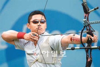 크리스핀 두에나스