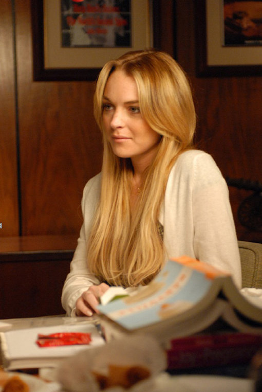 린제이로한이 5412번째 교통사고를 일으키며 세계 팬들로부터 비난을 받고 있다.