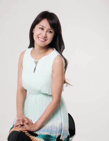 ‘부부 멘토’로 활약 중인 연기자 이승신. 가수 김종진과 결혼한 이승신은 부부 문제 해결에 도움이 되는 책으로 ‘아부의 기술’을 추천했다. 사진제공｜채널A