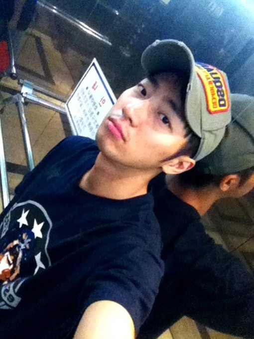 ‘이상엽 멍 셀카’