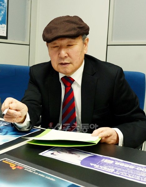 김광규 심사위원장. 김민성 기자 marineboy@donga.com 트위터@blueline007