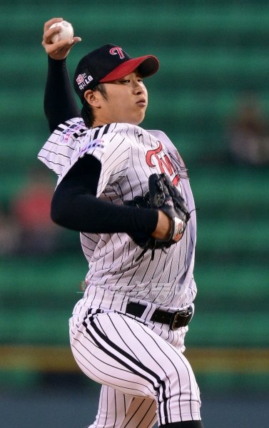 삼성 라이온즈 유니폼을 입게 된 이승우. 스포츠동아DB