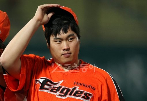 류현진의 LA 다저스 입단 여부가 10일 오전 7시(한국시간) 결정된다. 다저스는 류현진 영입을 위해 2573만7737달러33센트(약 280억원)의 포스팅 금액을 써내 가치를 인정한 바 있다. 스포츠동아DB