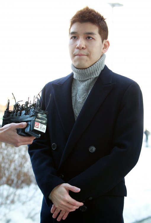 보석으로 풀려났던 강성훈이 사기 혐의로 결국 법정구속됐다. 사진제공｜스포츠코리아