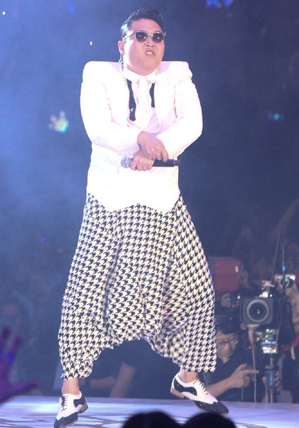 ‘국제가수’ 싸이가 4월 서울 성산동 서울월드컵경기장에서 국내 팬들을 만나 ‘강남스타일’ 열풍을 이어갈 신곡을 선보인다. 사진제공|CJ E&M