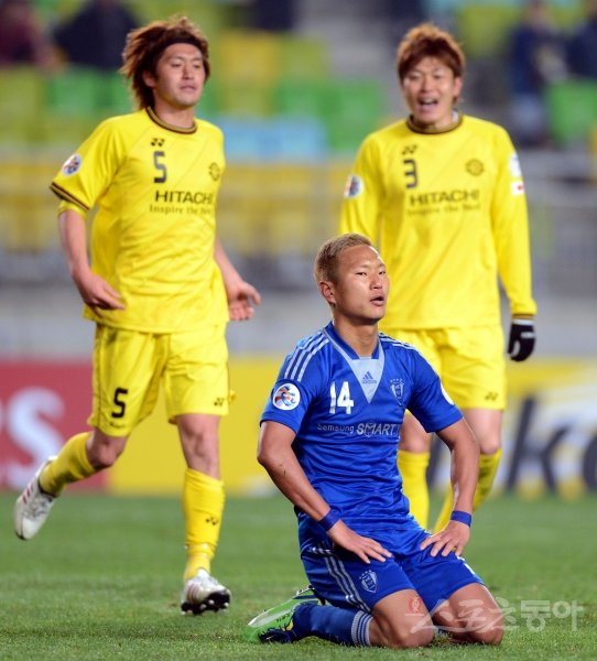 수원 정대세(앞). 스포츠동아DB